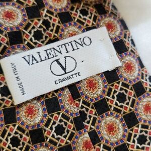 Valentino Cravatte Geometric Silk Tie